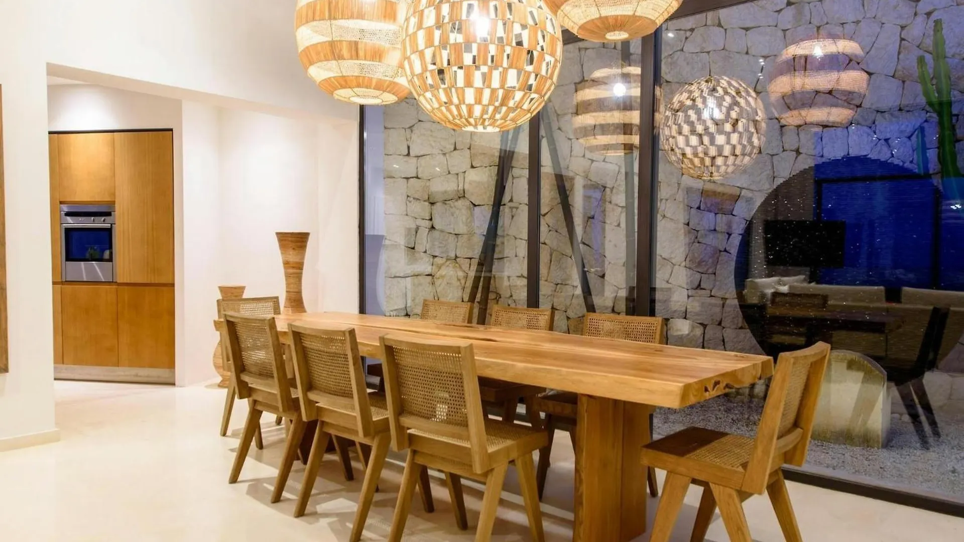 Modern Villa In Santa Eulalia كالا يونغا