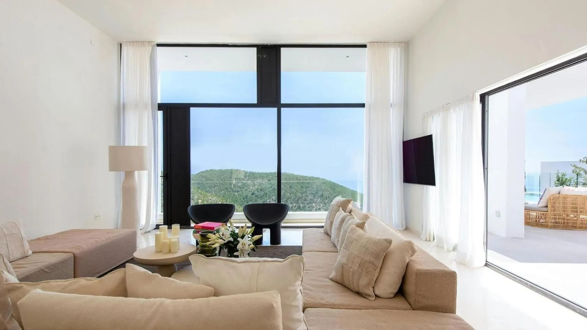 Modern Villa In Santa Eulalia 卡拉隆加 西班牙