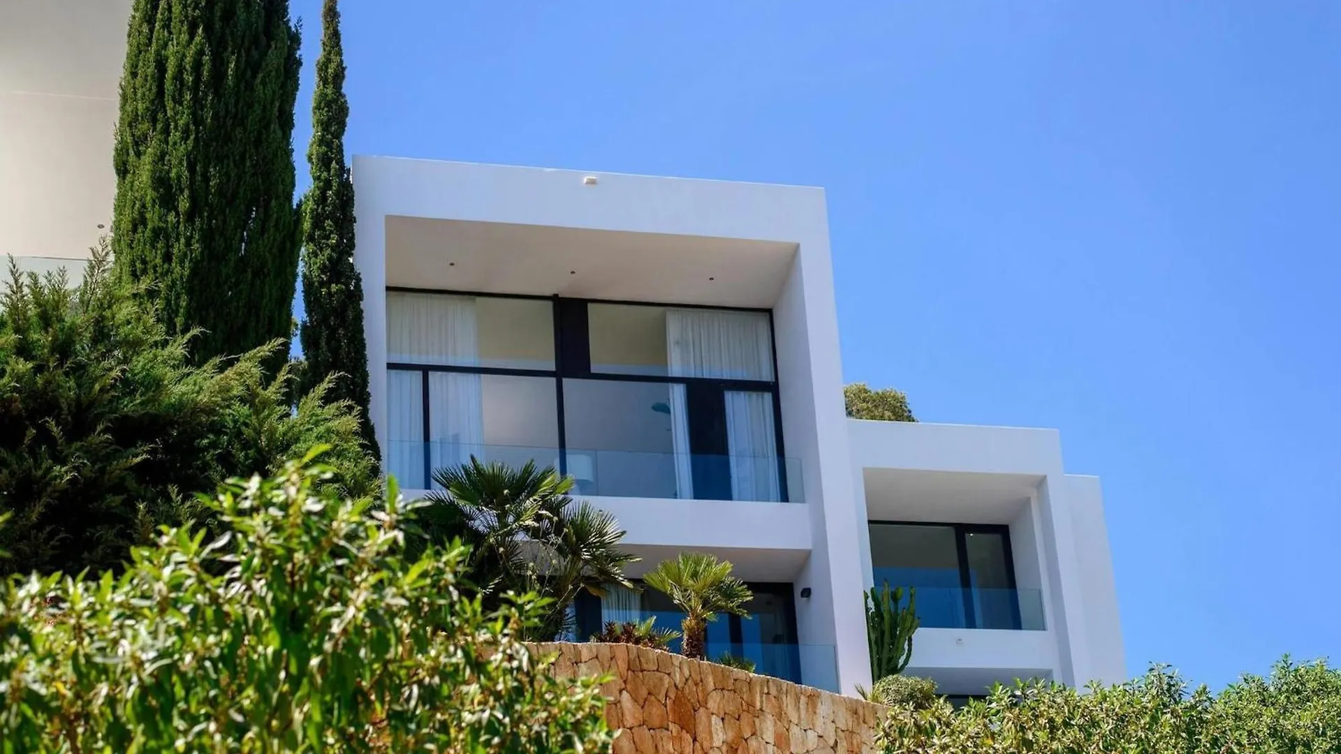 Modern Villa In Santa Eulalia 卡拉隆加 0*,  西班牙