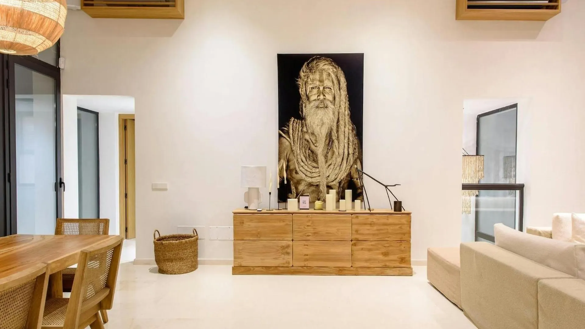 Modern Villa In Santa Eulalia كالا يونغا