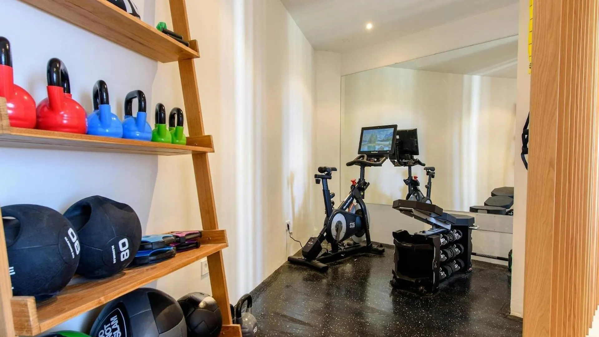 Modern Villa In Santa Eulalia كالا يونغا 0*,